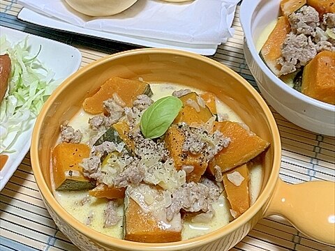 かぼちゃと豚ひきで食べるソイミルクスープ